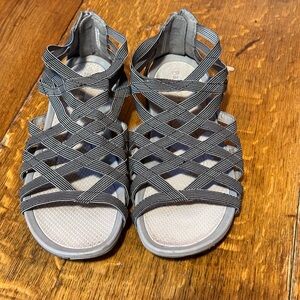 Baretraps Womens Samina Criss‎ Cross Stretch Gladiator Sandals Shoes Sz 8.5 grey